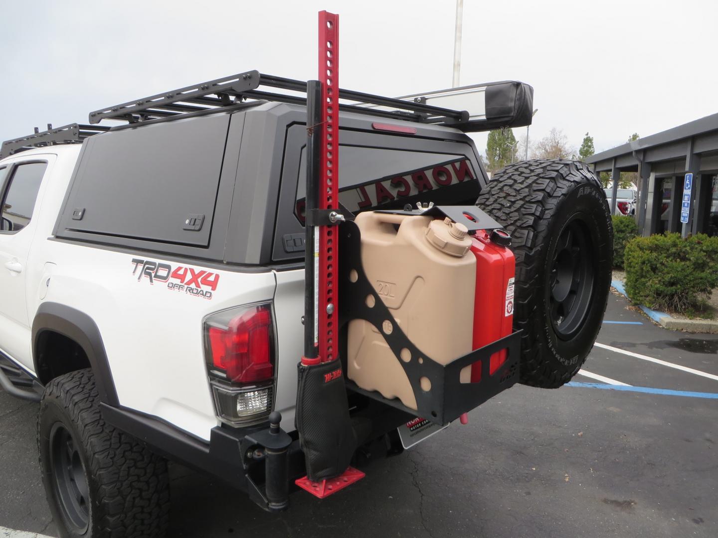 2016 White /GREY Toyota Tacoma TRD OFF-ROAD Double Cab Long Bed V6 6AT 4WD (3TMCZ5AN3GM) with an 3.5L engine, automatic transmission, located at 2630 Grass Valley Highway, Auburn, CA, 95603, (530) 508-5100, 38.937893, -121.095482 - Looking for the ultimate overlanding vehicle. Look no further than this purpose built Tacoma set up for all of your adventures. - Photo#15